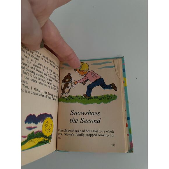 childs book springtime tales 1967 golden star book Illus. Richard Scary 231 Pgs - Picture 4 of 6
